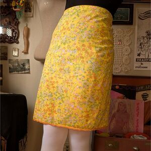 Vintage 60s Floral Print Slip Skirt Women's Small Yellow Ditsy Lace